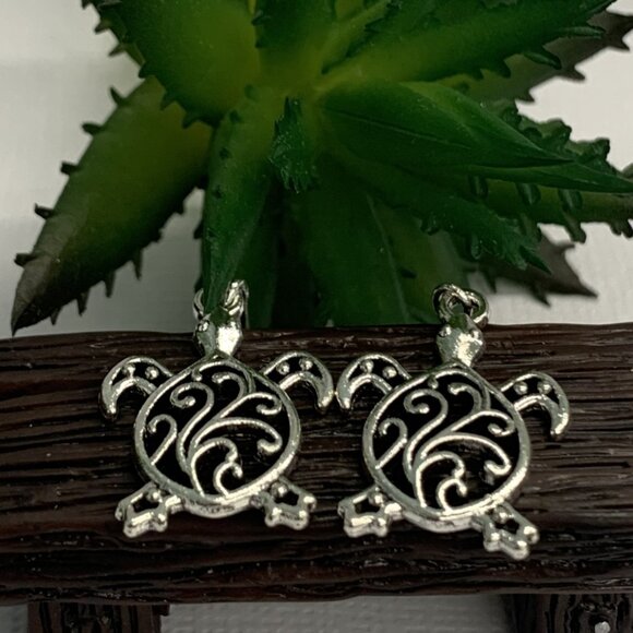 Turtle Earring, Celtic Earring, Boho Earring, Gift, Turtle Jewelry, Nautical - Picture 5 of 6
